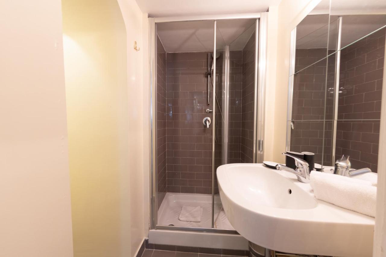 The Best Rent - Piazza di Firenze Apartment Rom Exterior foto